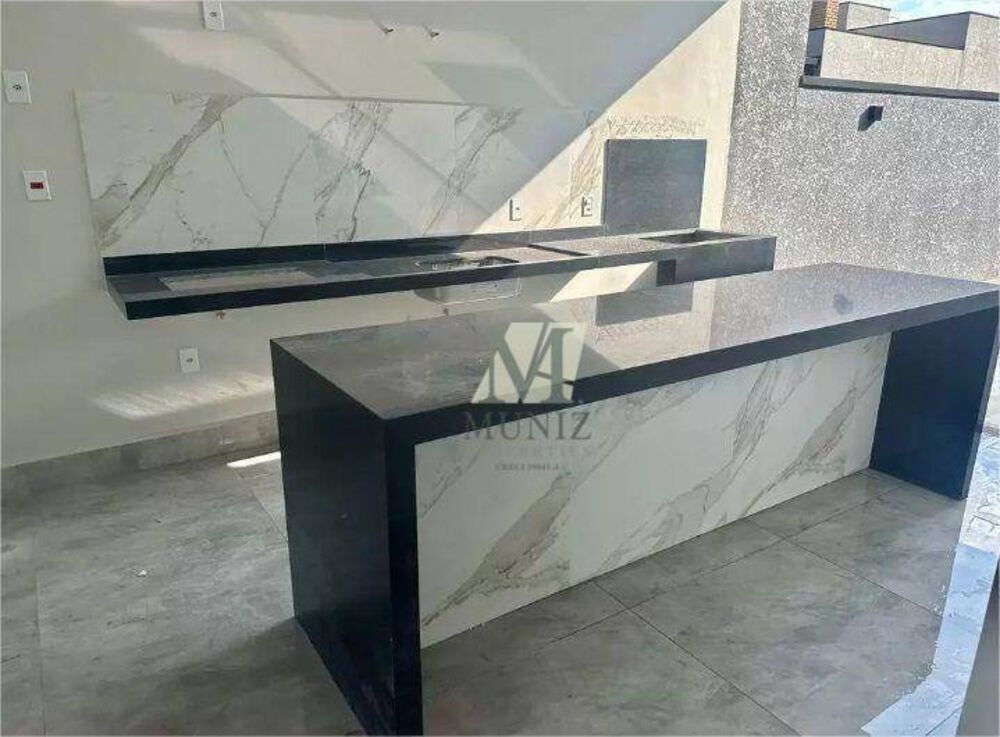 Casa de Condomínio à venda com 3 quartos, 138m² - Foto 1