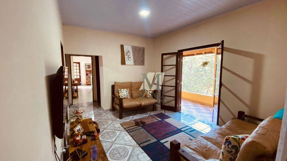 Chácara à venda com 3 quartos, 190m² - Foto 3