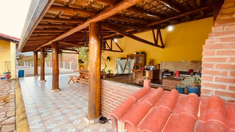 Chácara à venda com 3 quartos, 190m² - Foto 4