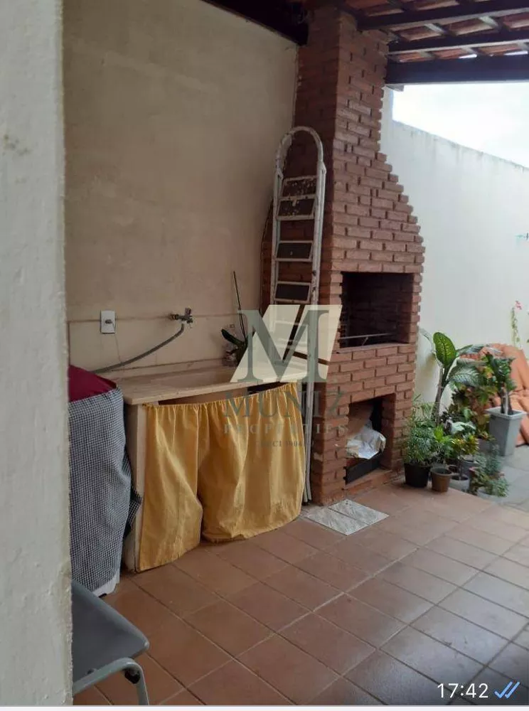 Casa à venda com 3 quartos, 150m² - Foto 3