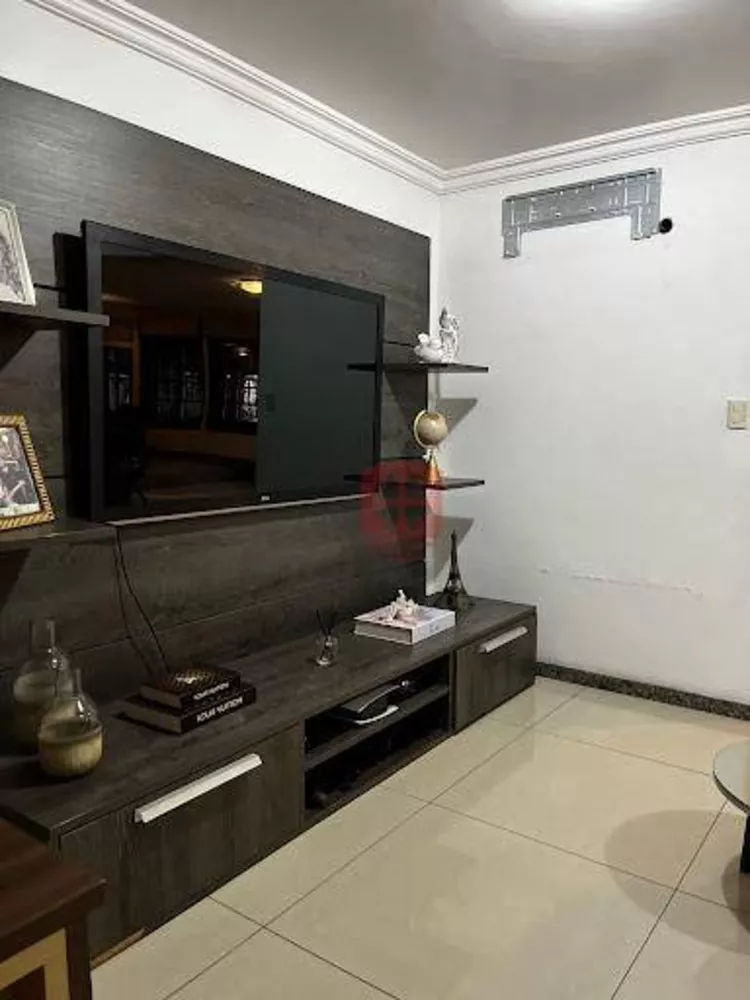 Casa, 4 quartos, 250 m² - Foto 8