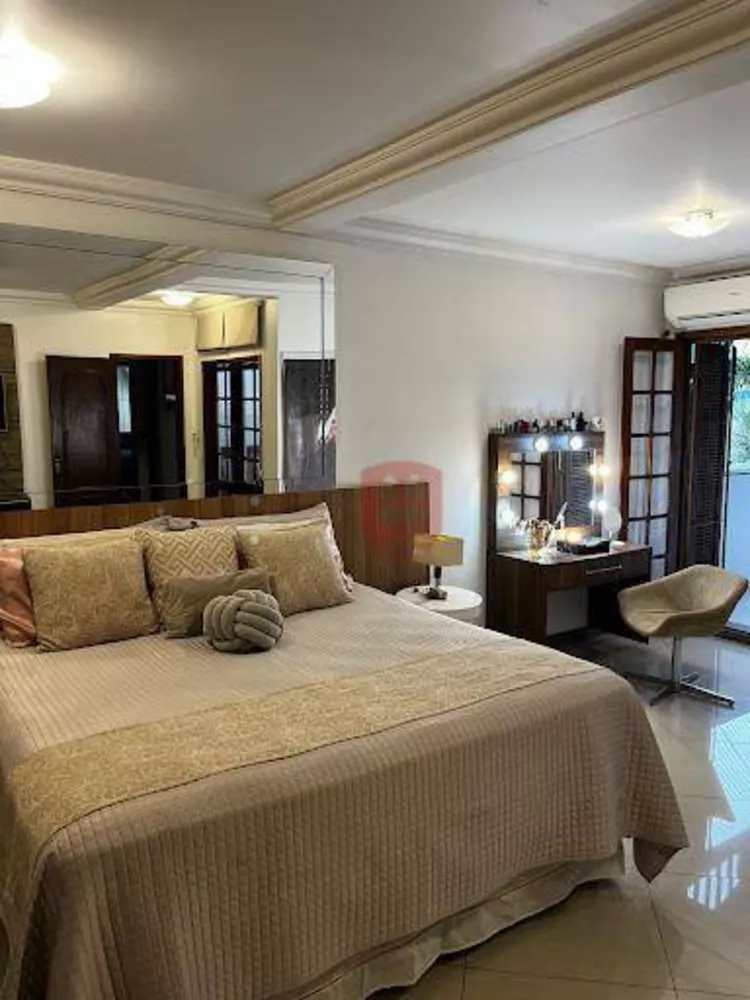 Casa, 4 quartos, 250 m² - Foto 4