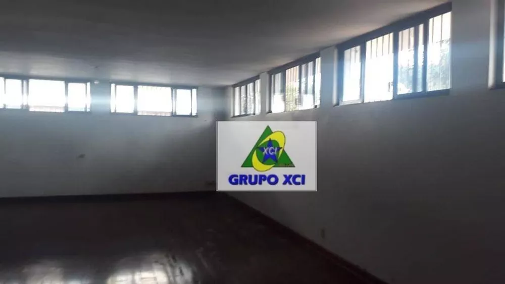 Casa para alugar com 3 quartos, 300m² - Foto 2