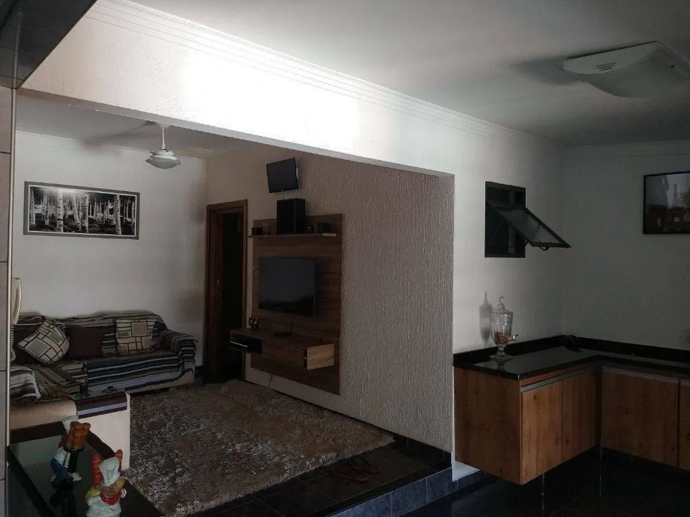 Casa, 2 quartos, 220 m² - Foto 11