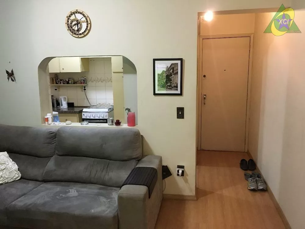 Apartamento à venda com 1 quarto, 42m² - Foto 1