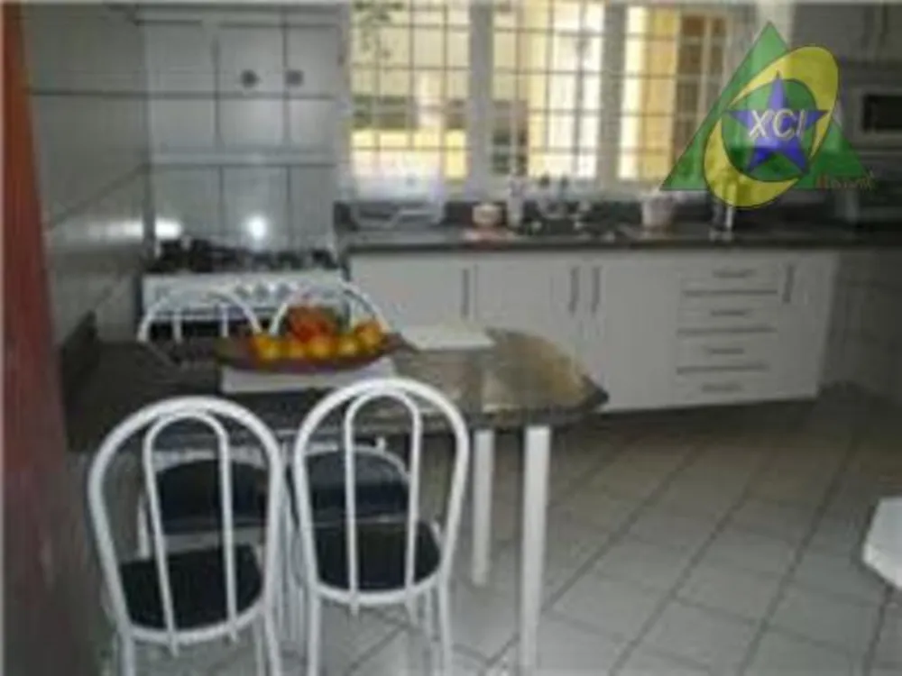 Casa, 4 quartos, 251 m² - Foto 8