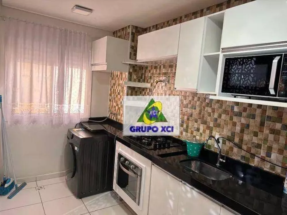 Apartamento à venda com 2 quartos, 46m² - Foto 2