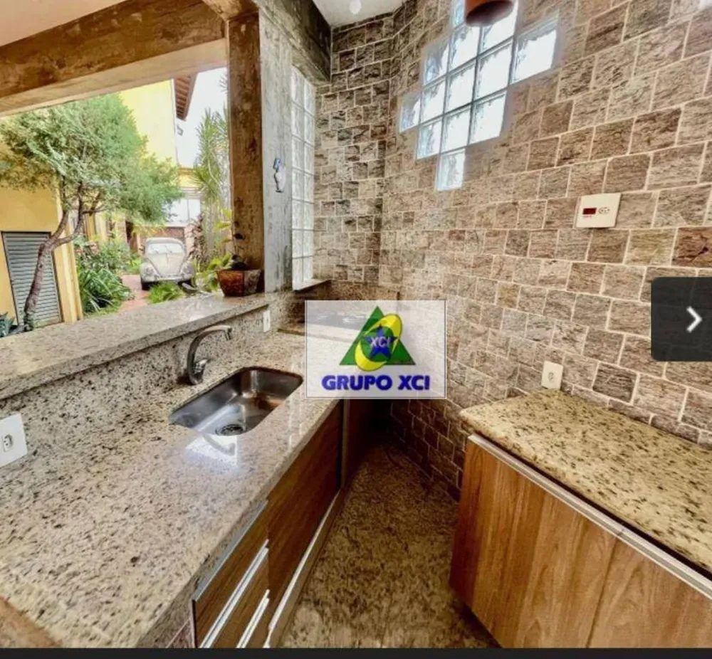 Casa, 3 quartos, 256 m² - Foto 12