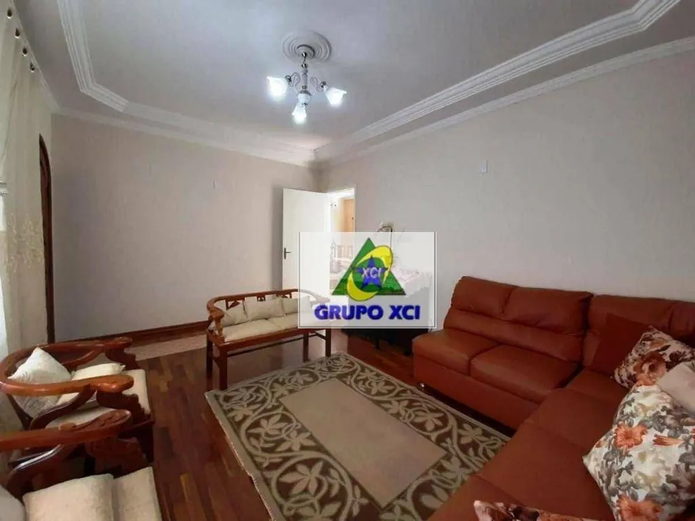 Casa, 3 quartos, 232 m² - Foto 1