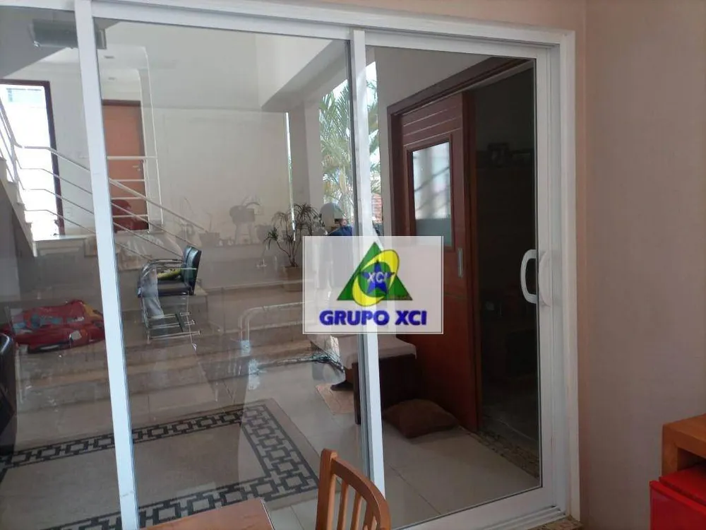 Casa, 4 quartos, 260 m² - Foto 8