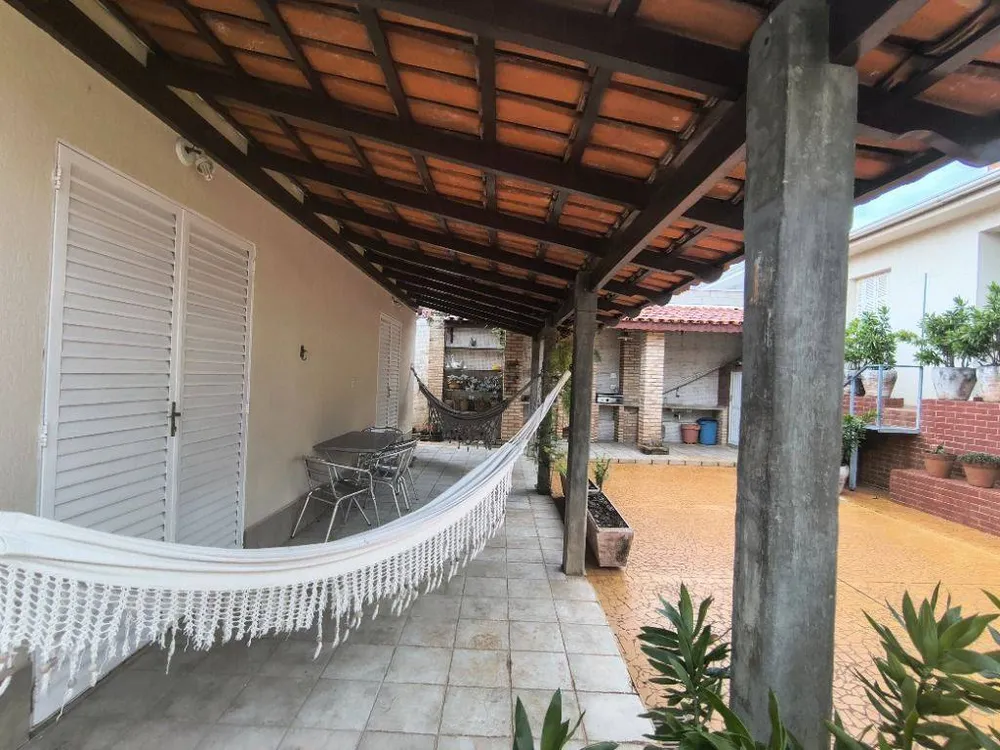 Casa, 4 quartos, 279 m² - Foto 2