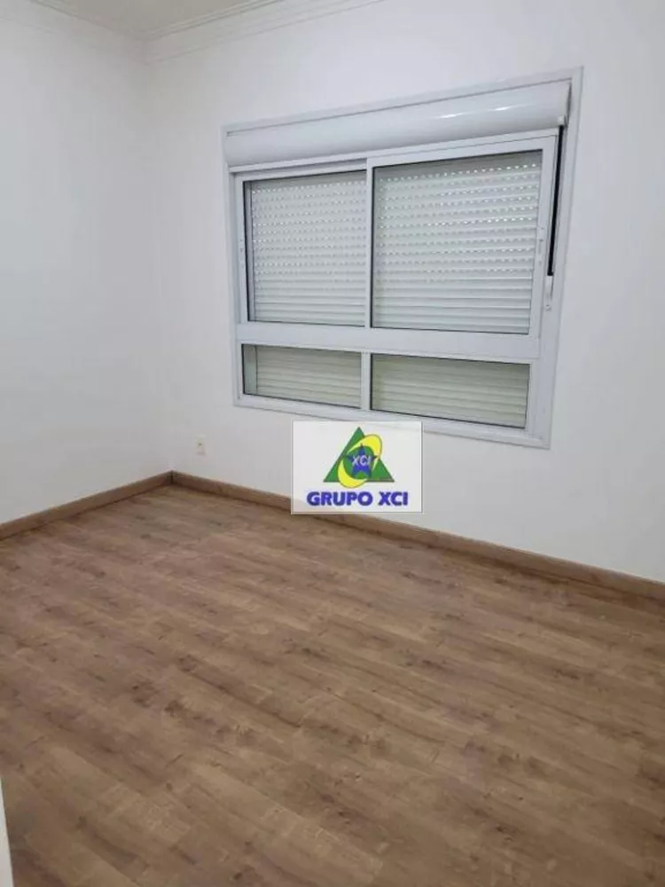 Apartamento à venda com 3 quartos, 119m² - Foto 3