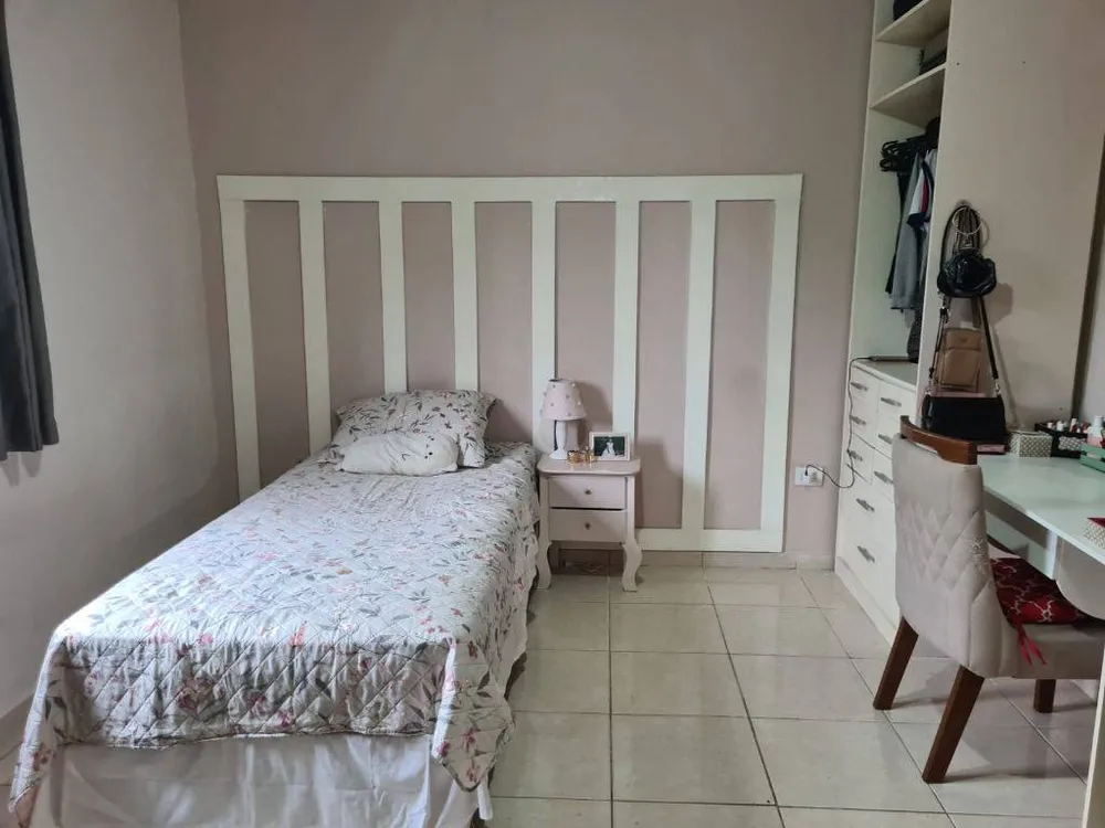 Casa, 4 quartos, 182 m² - Foto 8
