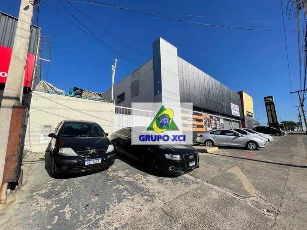 Prédio Inteiro para alugar, 900m² - Foto 1