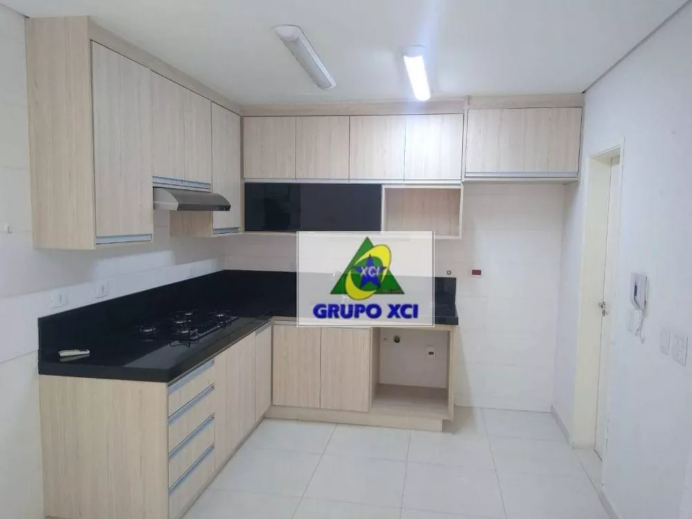 Casa para alugar com 3 quartos, 321m² - Foto 5