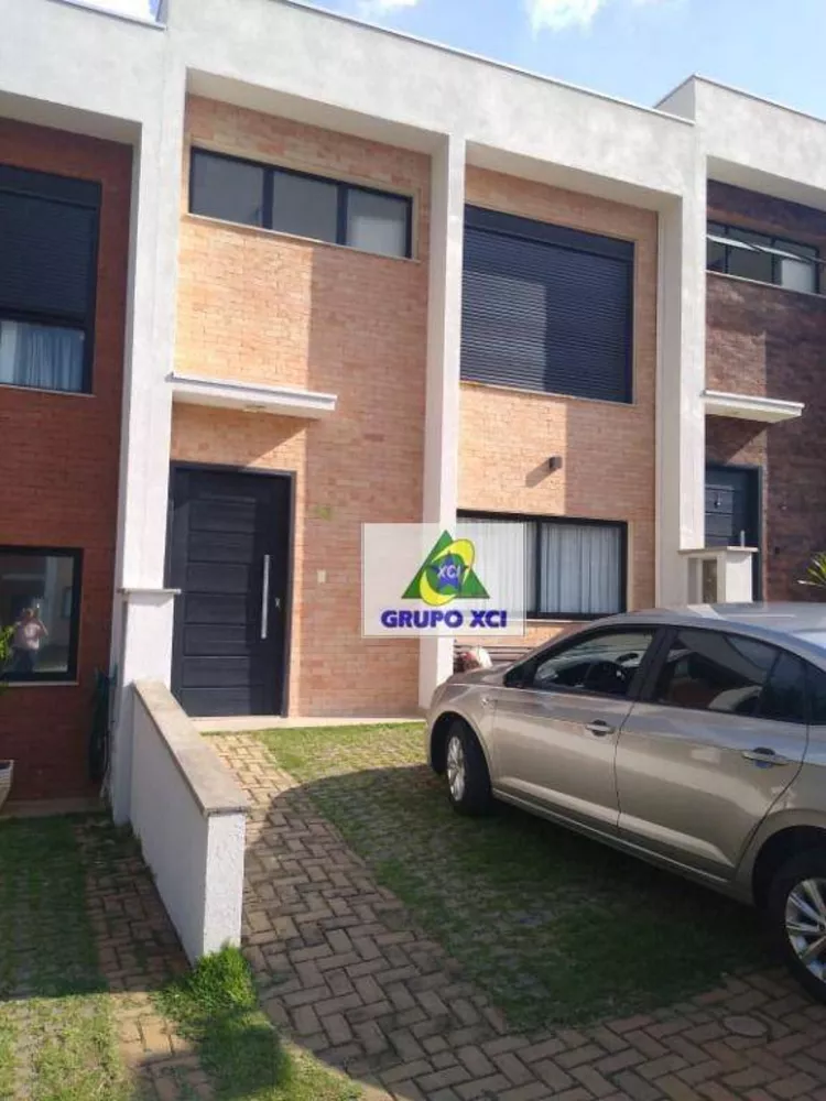 Casa para alugar com 3 quartos, 321m² - Foto 1