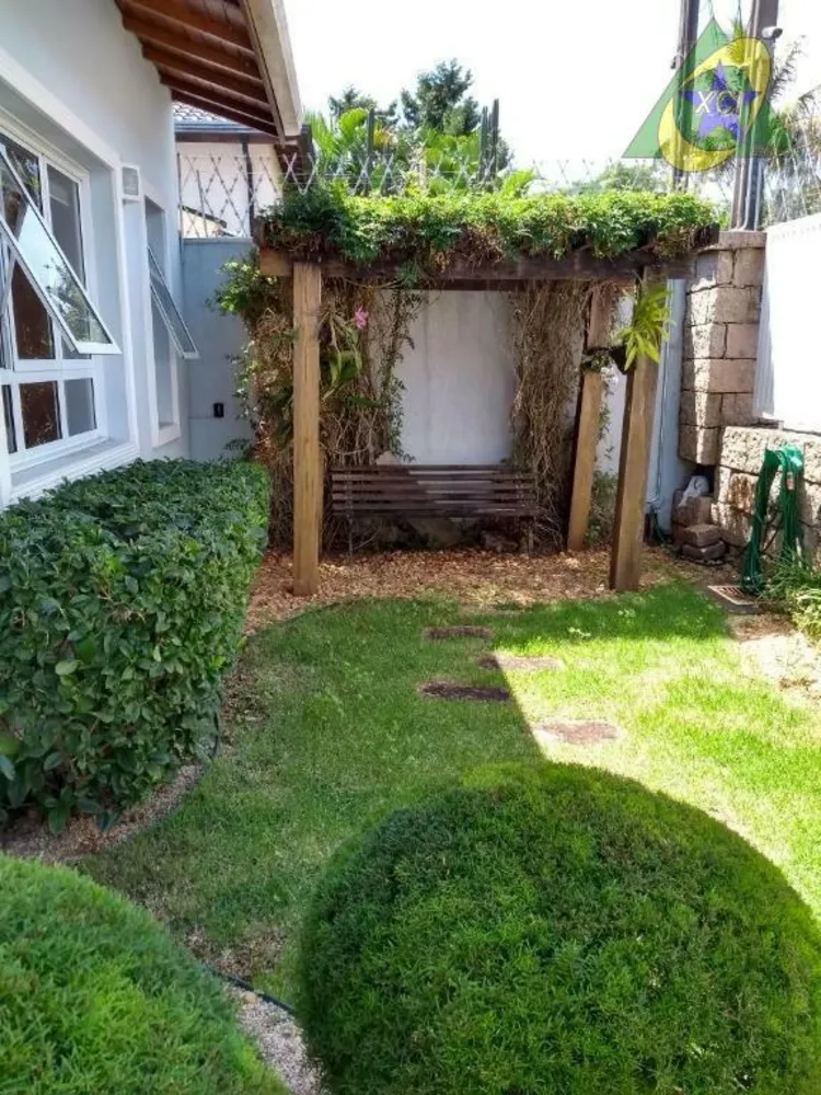Casa, 4 quartos, 278 m² - Foto 1