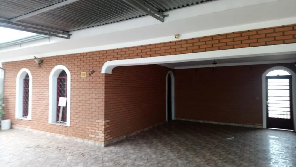 Casa, 4 quartos, 220 m² - Foto 1