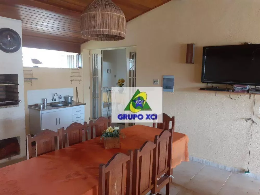 Casa à venda com 4 quartos, 350m² - Foto 5