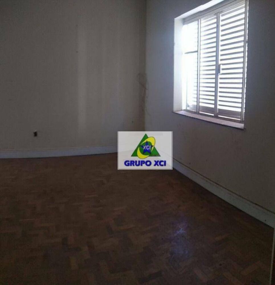Casa para alugar com 3 quartos, 270m² - Foto 1