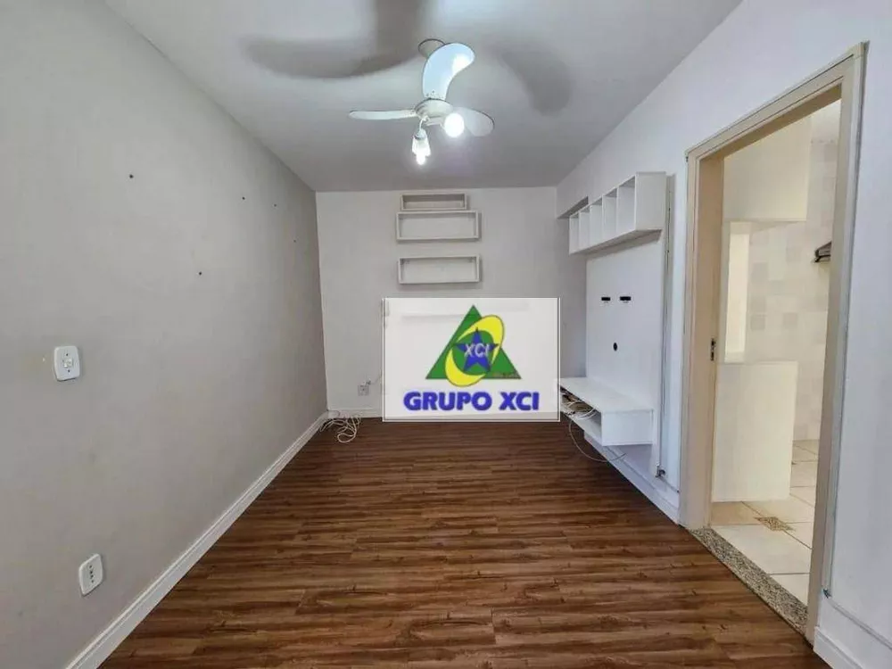 Apartamento à venda com 1 quarto, 40m² - Foto 2