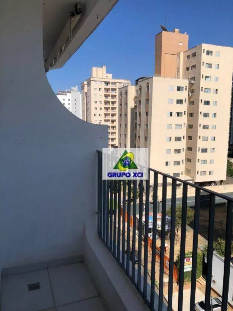 Apartamento à venda com 3 quartos, 105m² - Foto 2