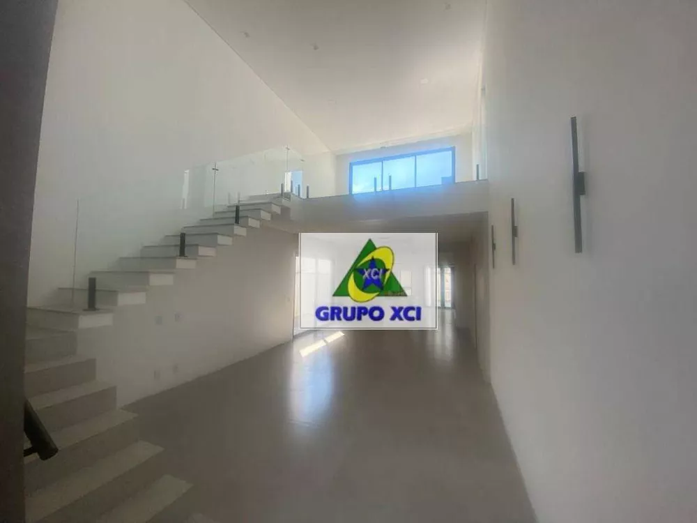 Casa de Condomínio à venda com 3 quartos, 240m² - Foto 3