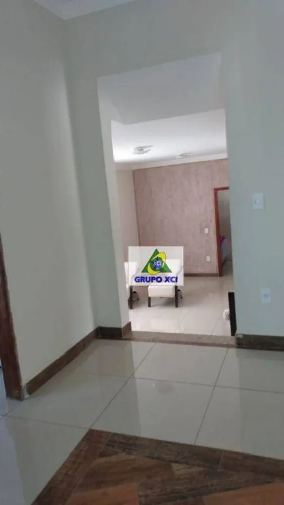 Casa, 3 quartos, 256 m² - Foto 4