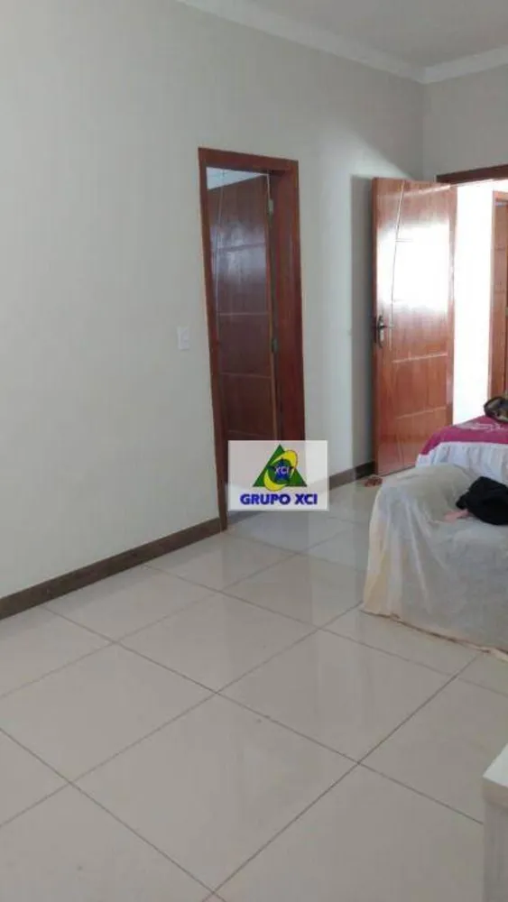 Casa, 3 quartos, 256 m² - Foto 3