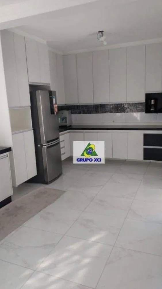 Casa, 3 quartos, 256 m² - Foto 8