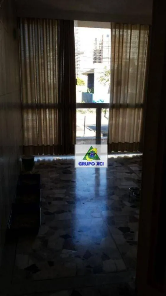 Casa, 4 quartos, 327 m² - Foto 2