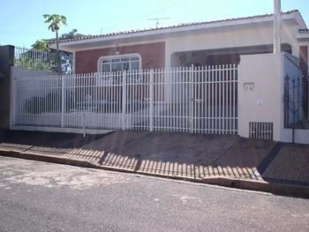 Casa, 3 quartos, 220 m² - Foto 1
