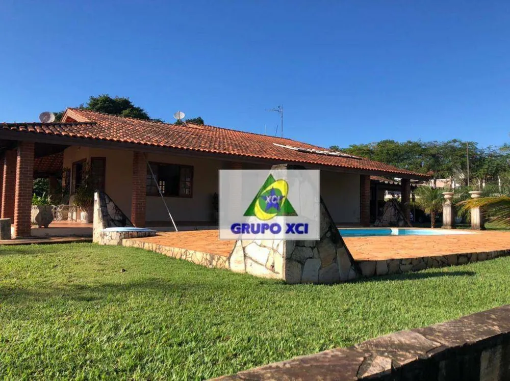Chácara, 3 quartos, 7110 m² - Foto 1
