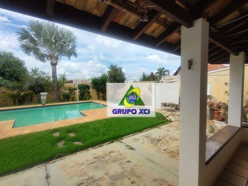 Casa, 3 quartos, 357 m² - Foto 1