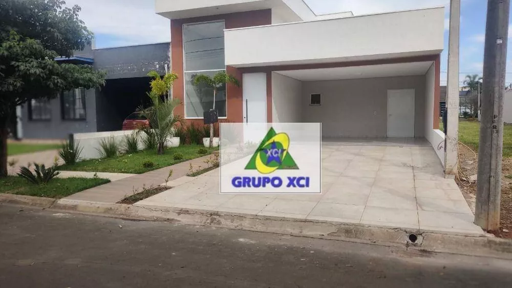 Casa de Condomínio à venda e aluguel com 3 quartos, 188m² - Foto 2