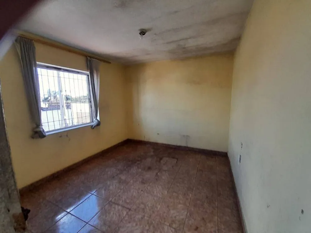 Casa, 5 quartos, 220 m² - Foto 3