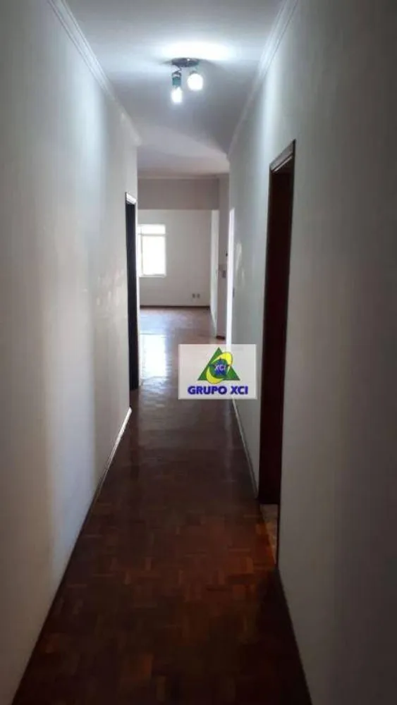 Casa, 5 quartos, 315 m² - Foto 3