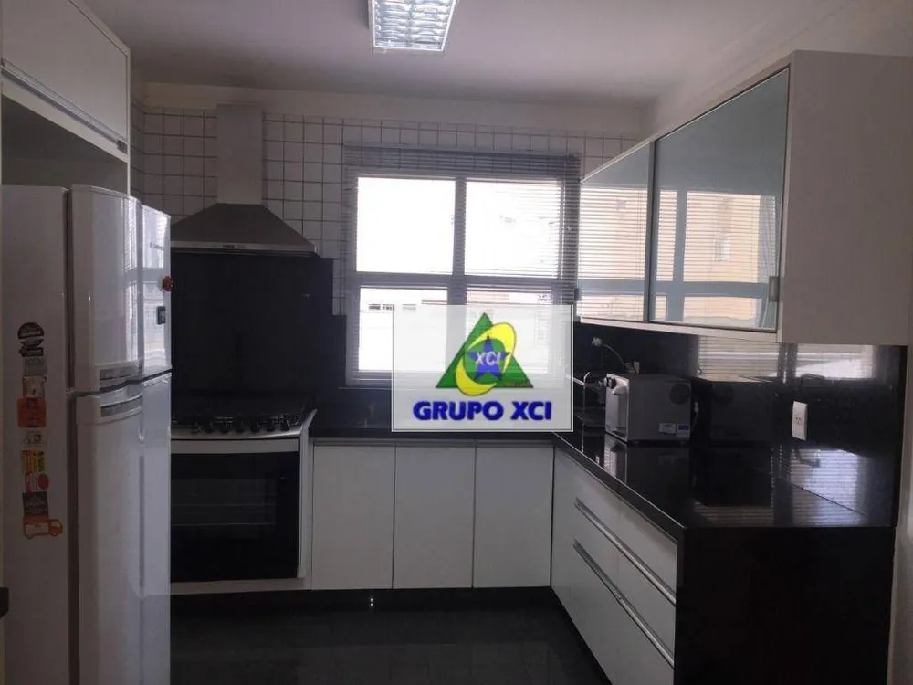 Apartamento, 3 quartos, 136 m² - Foto 2