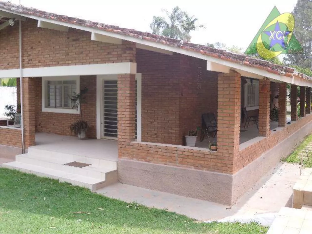 Chácara à venda com 4 quartos, 300m² - Foto 2