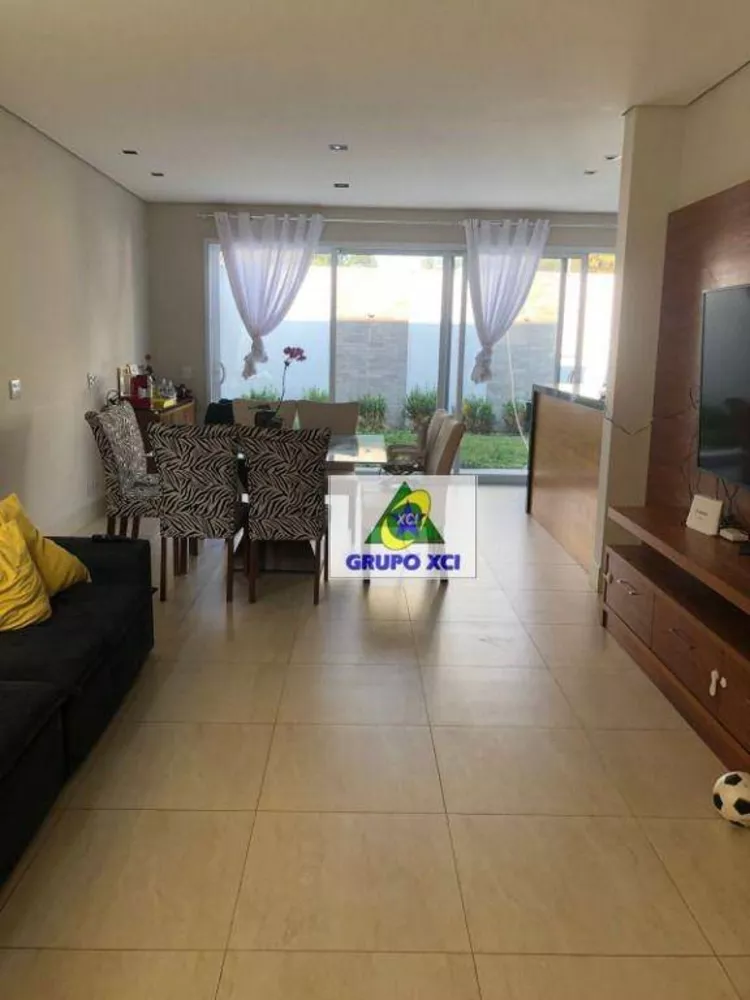 Sobrado à venda com 3 quartos, 154m² - Foto 2