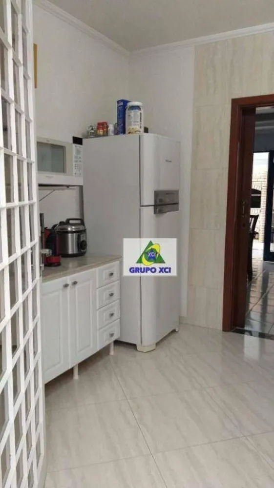 Casa, 3 quartos, 175 m² - Foto 1
