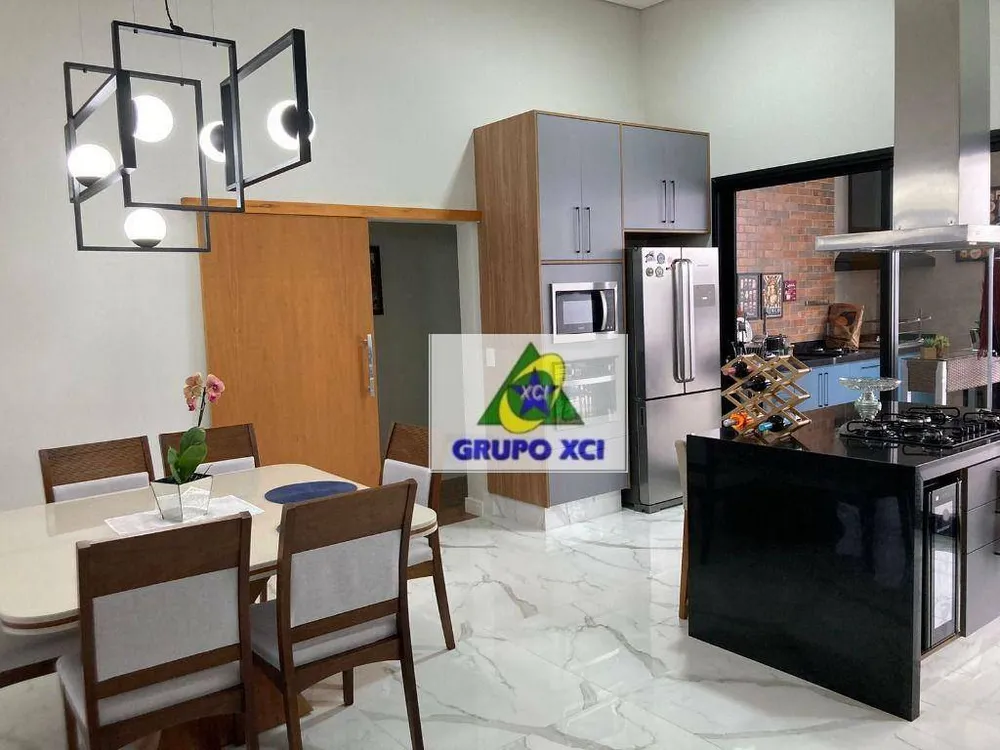 Sobrado, 3 quartos, 253 m² - Foto 4