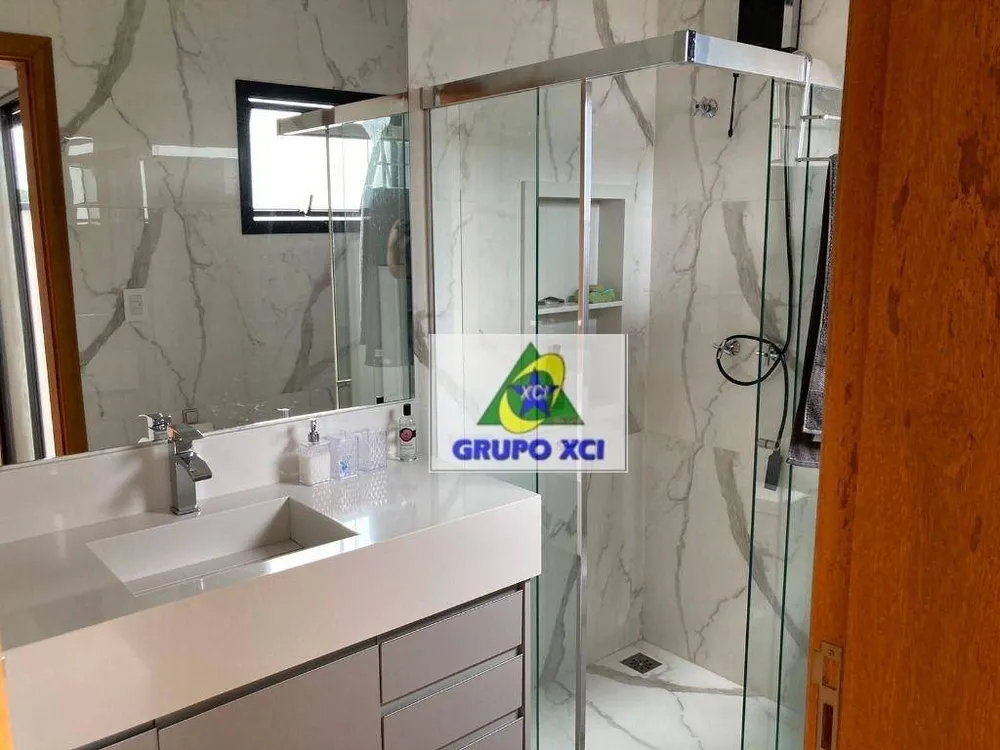Sobrado, 3 quartos, 253 m² - Foto 2