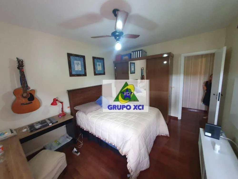 Casa, 3 quartos, 257 m² - Foto 2