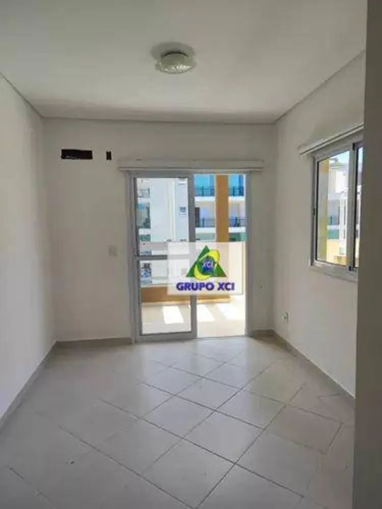 Cobertura, 3 quartos, 221 m² - Foto 4