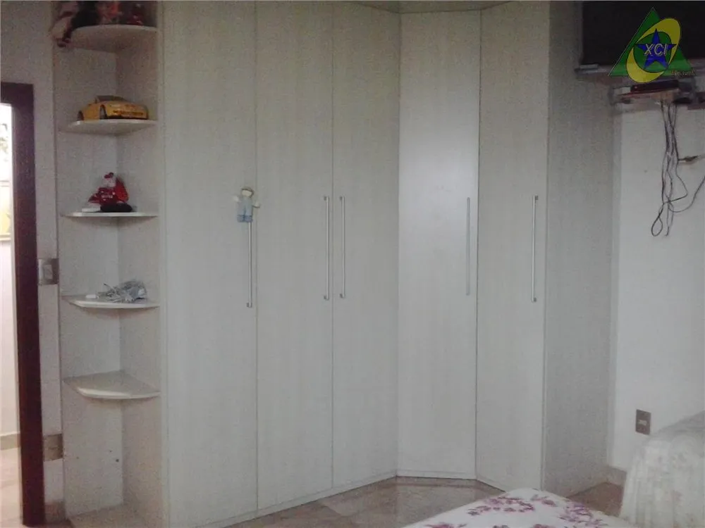 Casa, 3 quartos, 554 m² - Foto 4