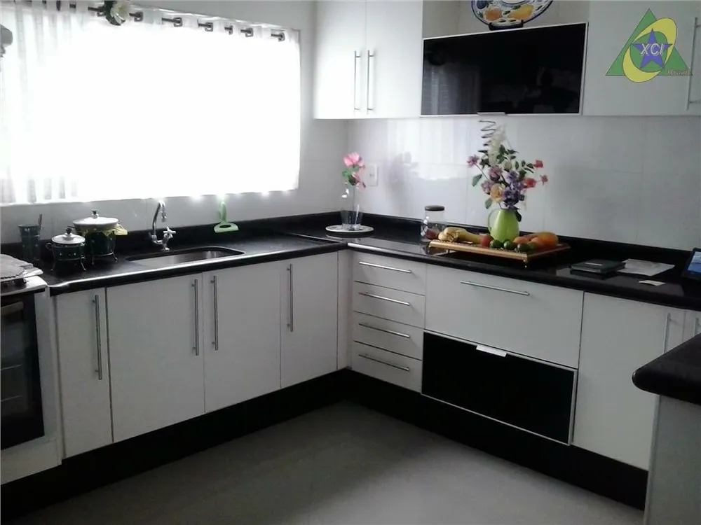 Casa, 3 quartos, 554 m² - Foto 3