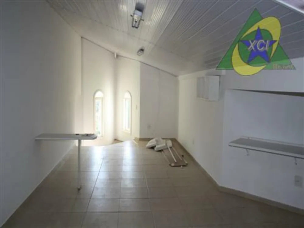 Casa, 3 quartos, 260 m² - Foto 1