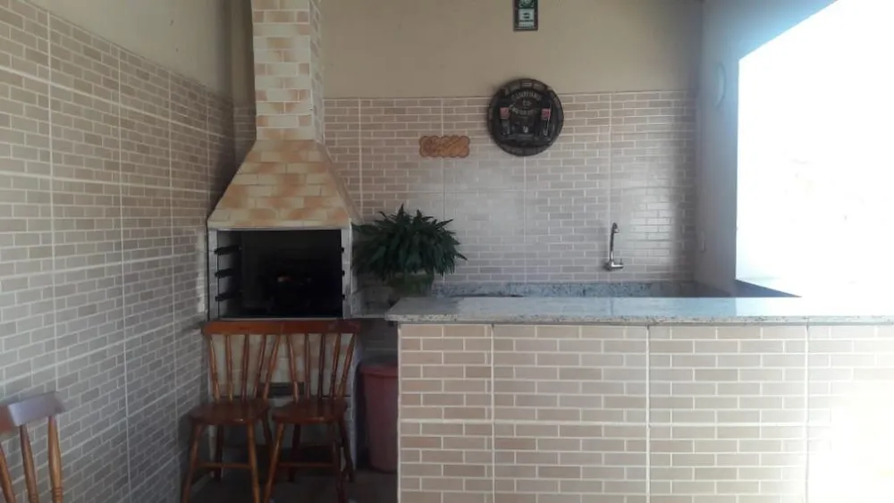 Chácara, 3 quartos, 1006 m² - Foto 1