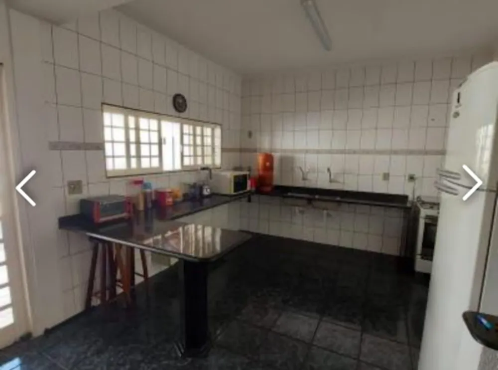 Casa, 3 quartos, 204 m² - Foto 2